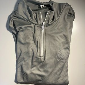 Long sleeve riding top.